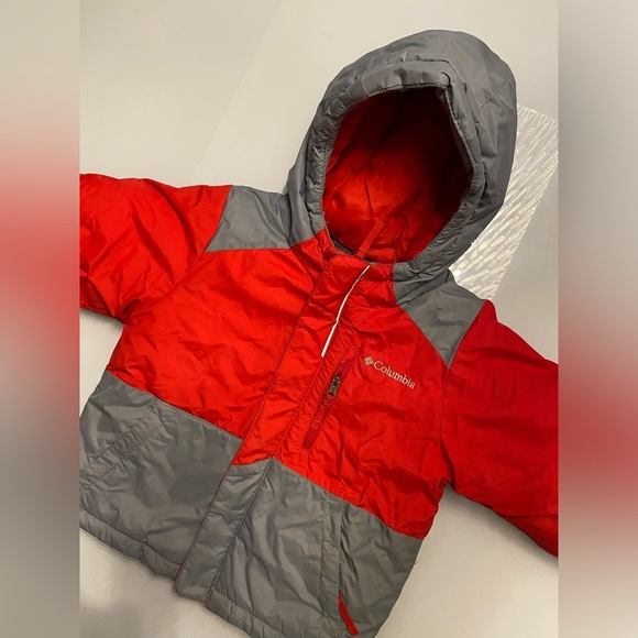 Columbia Kids Red and Gray Puffer Jacket - Picture 4 of 8